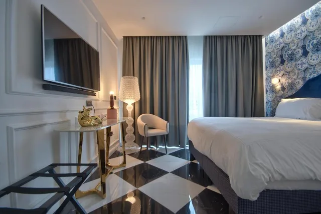 Executive, Suite, Double or Twin Bed, Outdoor Jetted Tub, Kitchenette، Holm Hotel And Spa 6/10