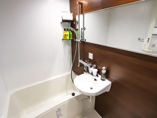 غرفة بسريرين منفصلين، Hotel Livemax Tokyo Otsuka Ekimae 4/4