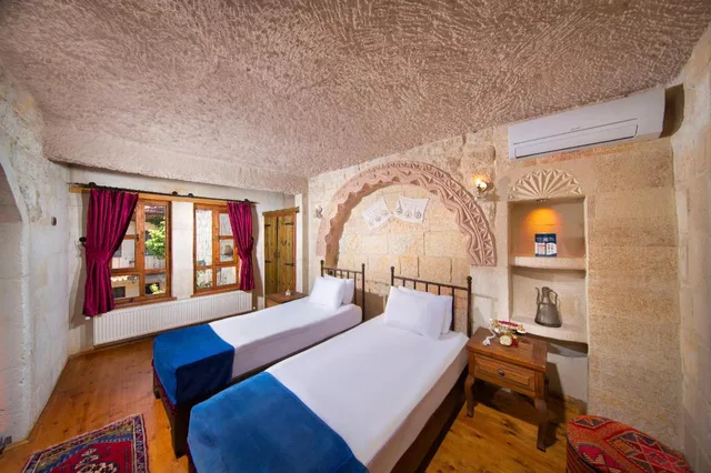 Family Suite, Urgup, King Bed, Hot Tub، Aja Cappadocia Hotel 2/3