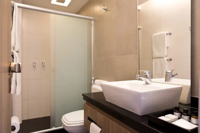 غرفة مزدوجة قياسية بشرفة، Ritz Leblon Hotel 2/2