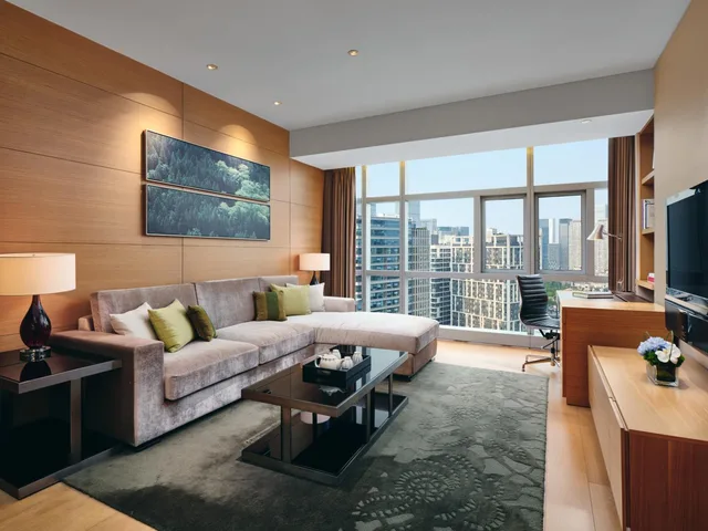 غرفة ديلوكس بسرير كينج بغرفة نوم واحدة، Grand ParcVue Hotel Residence Chengdu 1/1