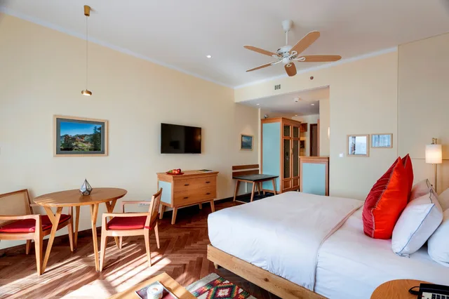 جناح تنفيذي بسرير كينج، Taj Theog Resort And Spa Shimla 2/3
