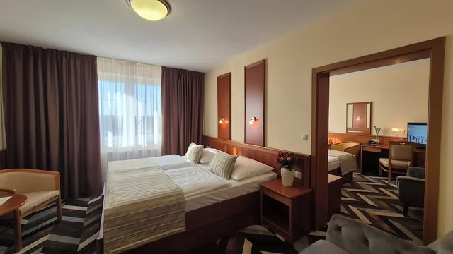 شقة بأربعة أسرّة، Primavera Hotel And Congress Centre 5/10