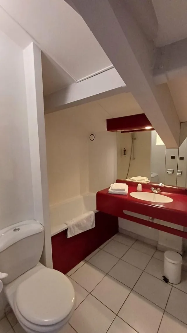غرفة بسرير مزدوج، Chalet Lyrique Gradignan 2/2