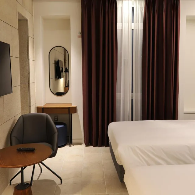 Standard, Triple, Le Seoul Hotel 5/10