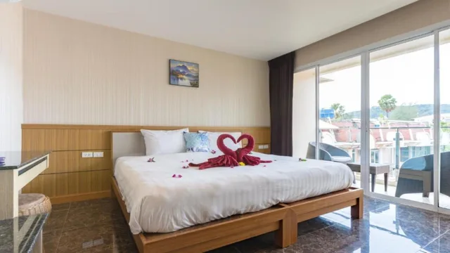 غرفة سوبيريور بسرير كينج بشرفة، Anda Beachside Hotel 8/10