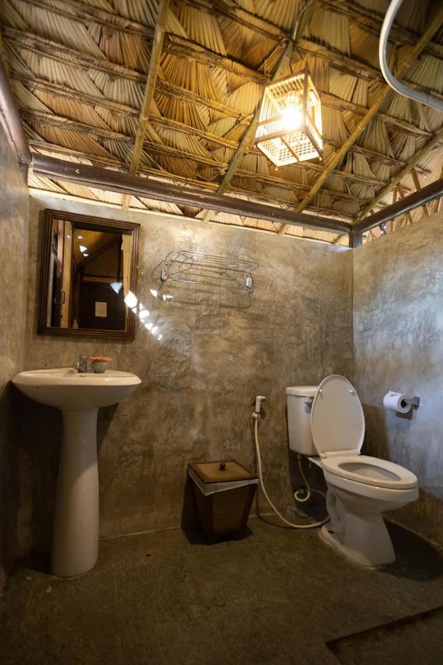 Hut, Forest, Bungalow, Twin Beds, Jirung Health Village 2/2
