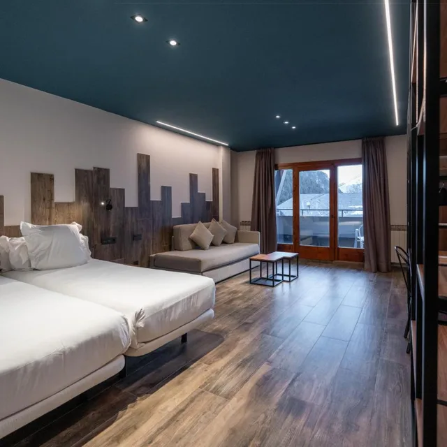 غرفة بريميوم رباعية بسرير فردي، Ushuaia Mountain Hotel 1/8