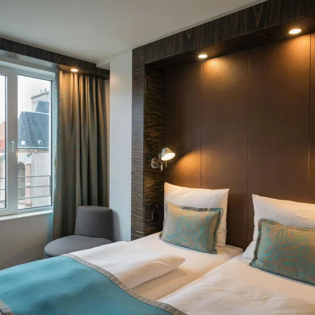 غرفة قياسية بسرير كينج، Hotel Motel One Leipzig-Nikolaikirche 2/9