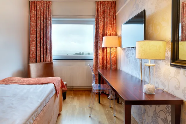 Compact, Single، Quality Hotel Leangkollen 6/12