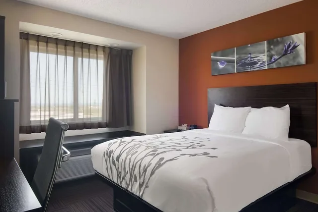 غرفة قياسية بسرير كوين، Sleep Inn Erie near Sports Center 1/3
