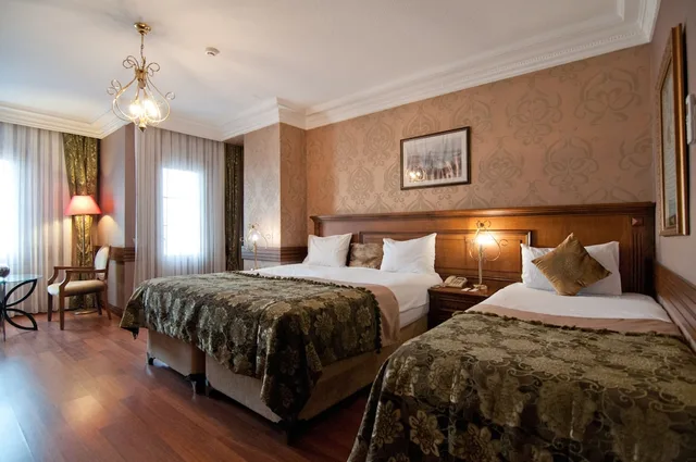 غرفة عائلية بسرير كينج وسرير فردي بإطلالة على البحر مع أريكة، FERMAN HOTEL 4/5