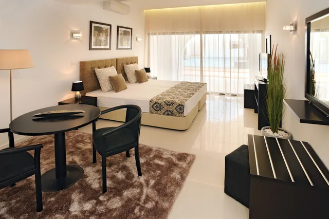 استوديو بسريرين منفصلين بإطلالة على المسبح بشرفة في المبنى الرئيسي، Belmar Spa and Beach Resort 6/8