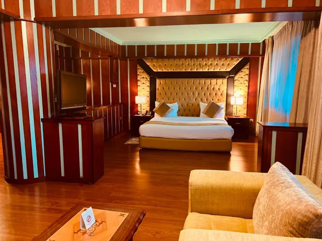 جناح تنفيذي بسرير كينج مع أريكة، Inter Luxury Hotel 2/2