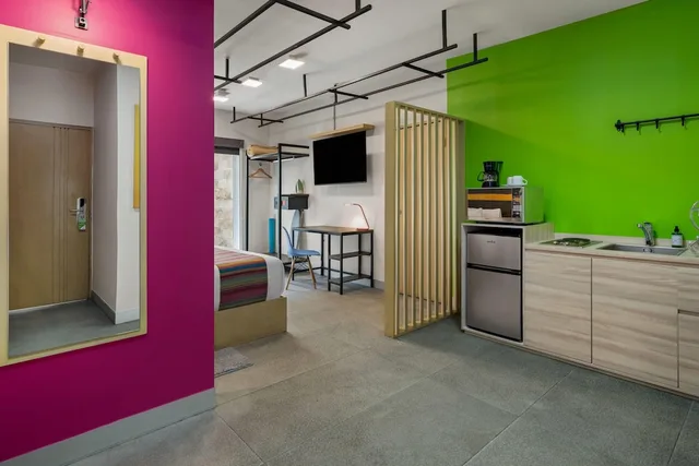 Suite, King Bed, Terrace, Hotel Estancias VIVE MX wtc CDMX, Trademark by Wyndham 6/6