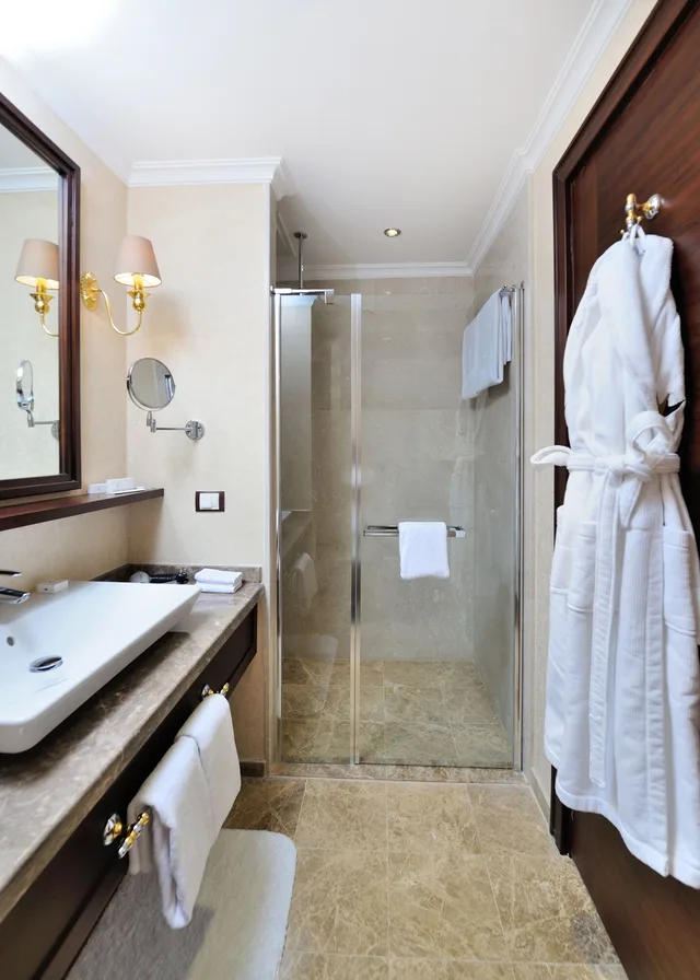 غرفة ديلوكس بسرير كينج بإطلالة على الجبل، Wellborn Luxury Hotel 10/10