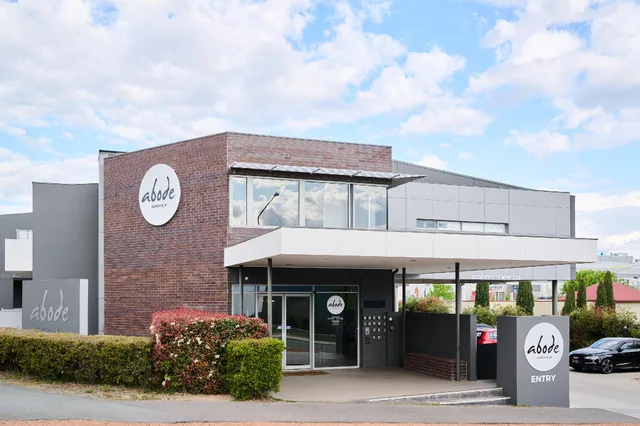 Executive Studio Apartment, Abode Gungahlin 1/1