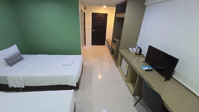 Standard, Twin Beds, No Window, Building 1، Sleepstation Hotel At Pratunam 1/10