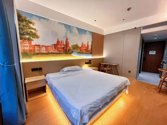 Room, 4 King Beds, Washing Machine، Shanghai Jia Rong Hotel Apartment 1/1