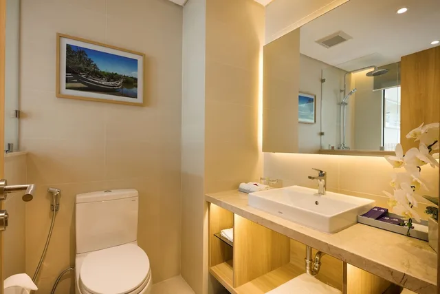 Senior, Deluxe, Twin Beds, City View, Balcony، Nagar Hotel Nha Trang 4/4
