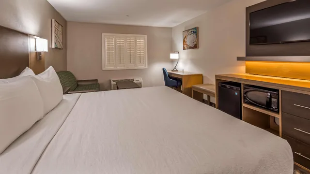 غرفة، Best Western Plus Safford 2/8