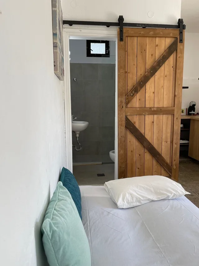 1 Bedroom, Family, King and Twin Beds, Beach View, Courtyard Area، Eco Beach And Magic Garden 4/6