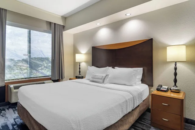 غرفة رباعية لذوي الإعاقة، Fairfield Inn Suites Commerce 3/5