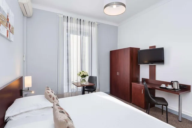 غرفة ديلوكس بسرير كينج، Best Western Plus Hotel Brice Garden 4/10