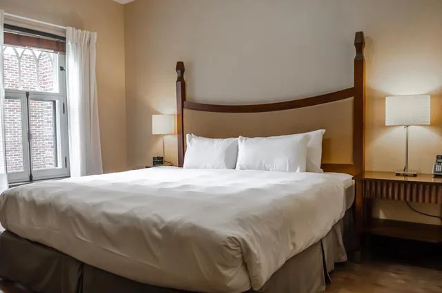 غرفة تنفيذية بسرير كينج، Chateau Bellevue Hotel 4/8