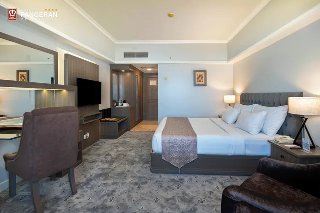 Deluxe, King Bed, Hotel Pangeran Pekanbaru 5/7
