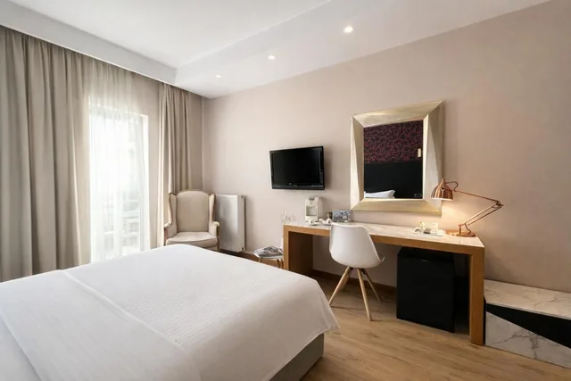 غرفة بسرير كوين، Areos Hotel 2/5