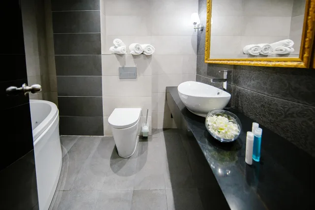 جناح ديلوكس بجاكوزي، Qbic City Hotel 8/8