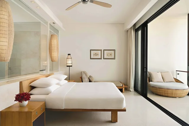 Regency, Executive, Suite, King Bed, Sofa, Hyatt Regency Danang Resort And Spa 1/2