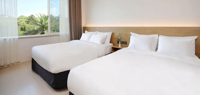 Deluxe, Suite, 2 Double Beds, Pool Access، Bloom Hotel 1/4