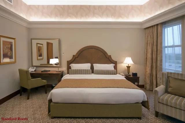 جناح تنفيذي بسرير كينج، Ayla Hotel 5/8