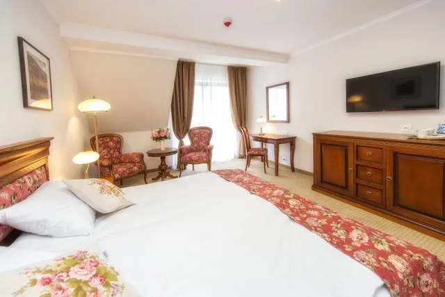 غرفة سوبيريور بسريرين منفصلين، Hotel Paryski Art & Business 7/10