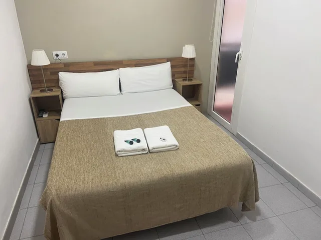 غرفة بسرير مزدوج بحمام مشترك، Hostal El Kano 1/4