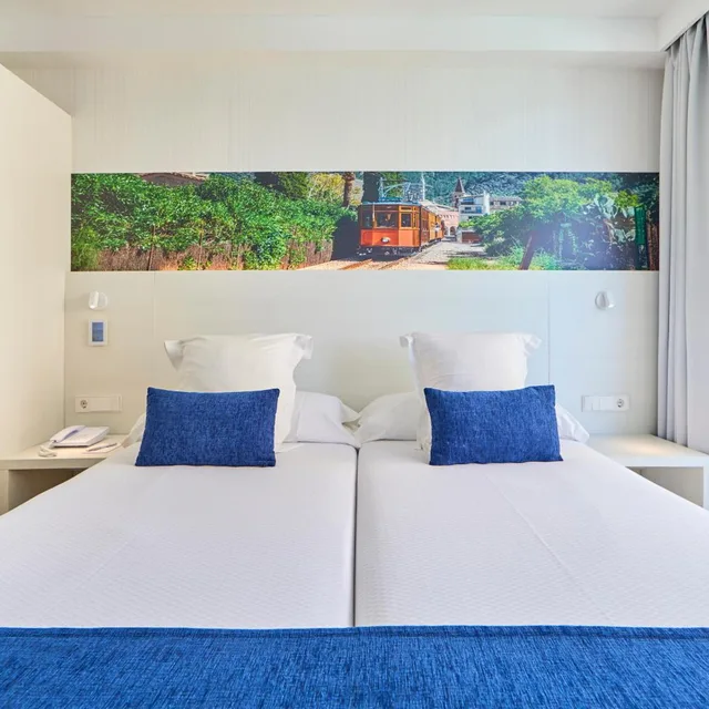 Room, Double or Twin Bed, Side Sea View، Hotel Negresco - Adults Only 8/10
