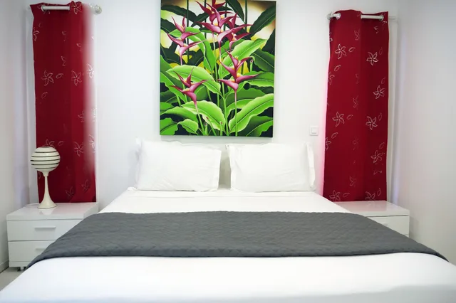 Mezzanine, Garden, Bungalow, 2 Queen Beds, Sofa, with Fan، Moorea Sunset Beach 2/3