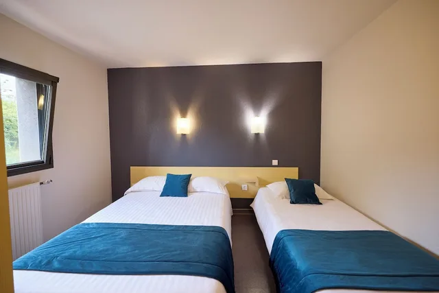 غرفة ثلاثية بسرير مزدوج وسرير فردي، Hotel Eco - A75 1/5