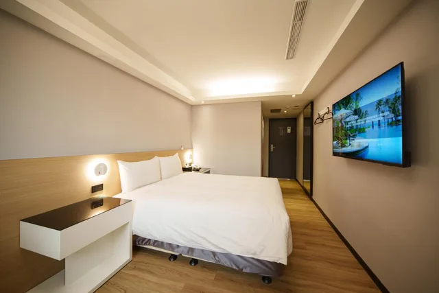 غرفة قياسية بسرير كوين، Hub Hotel Tucheng 1/2