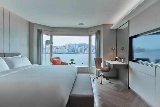 غرفة بسرير كينج، New World Millennium Hong Kong 2/2