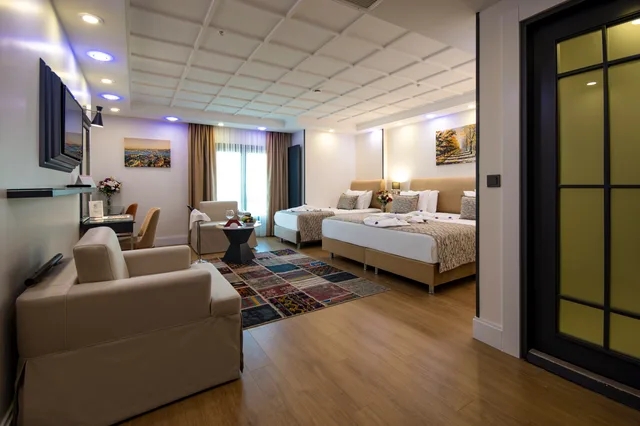 غرفة عائلية مع أريكة، Antusa Design Hotel and Spa 1/2