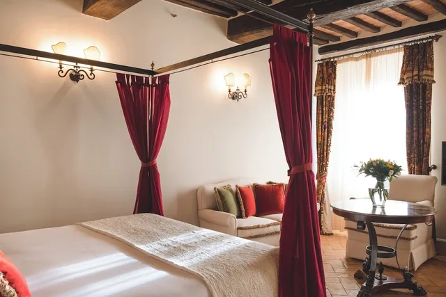 غرفة ديلوكس بسريرين منفصلين بإطلالة، Grand Hotel Continental Starhotels 1/10