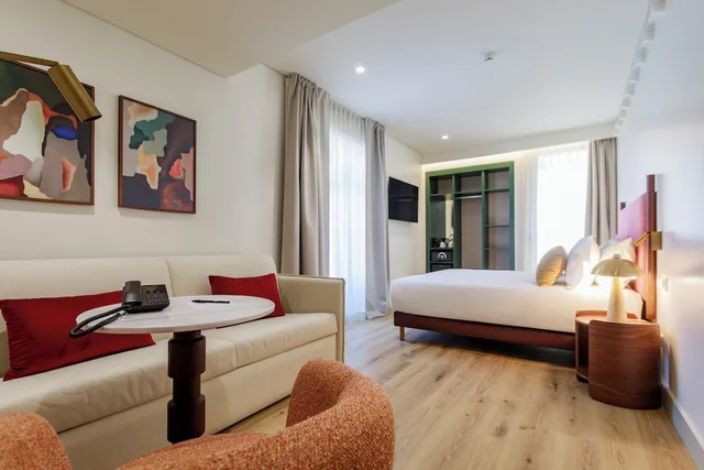 غرفة عائلية بسرير مزدوج مع أريكة، Casa Falcao Boutique Hotel by Aspasios 4/9