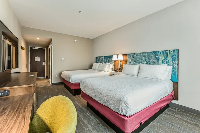 Room, 2 Queen Beds, Hampton Inn and Suites Howell 2/8