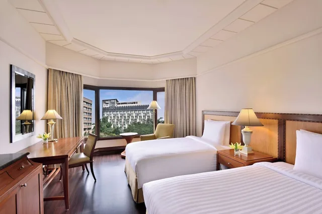غرفة بسرير كينج للمدخنين، Hyderabad Marriott Hotel And Convention Centre 3/10