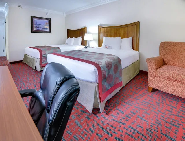 جناح بسرير كينج، Ramada By Wyndham Metairie New Orleans Airport 1/5