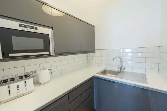 شقة فاخرة بسرير كوين وسرير مزدوج، Edinburgh Castle Apartments And Suites 4/4