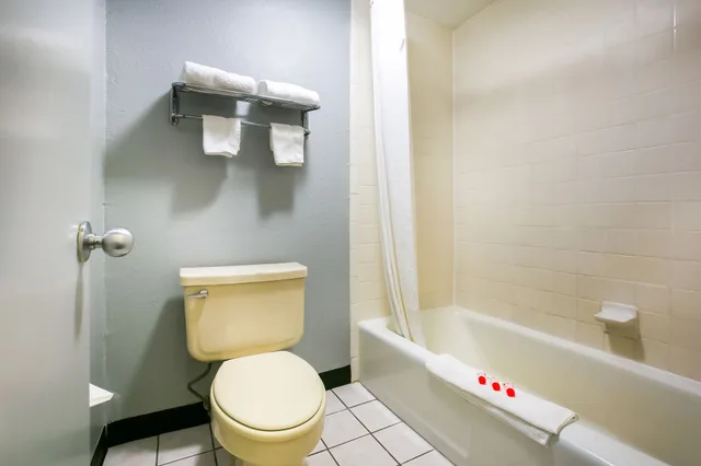 غرفة بسرير كينج، OYO Hotel Texarkana North Heights AR Hwy I-30 3/4